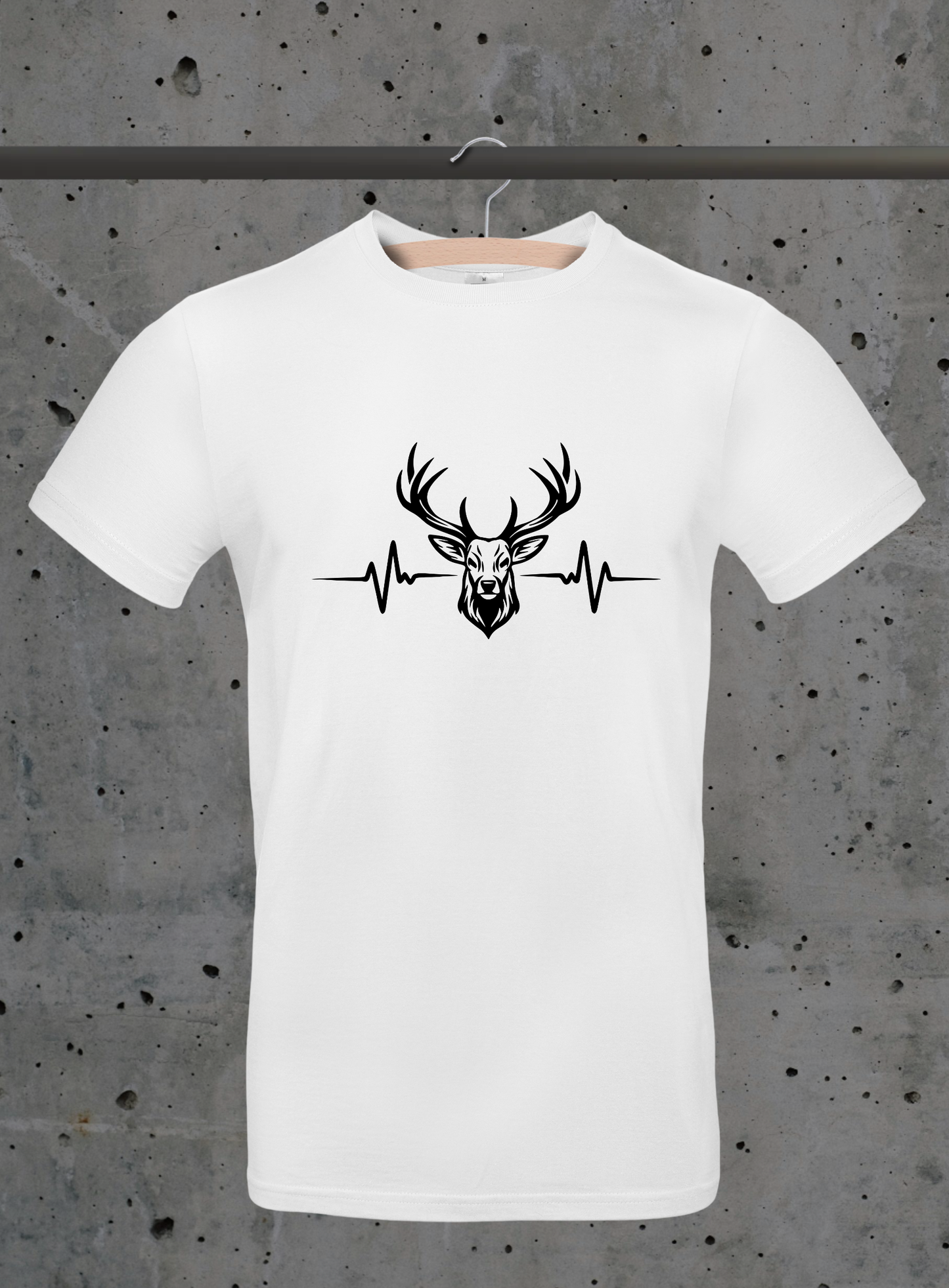 Heartbeat Deer T-Shirt – Hirsch Herzschlag Design | DTF Druck Bayern